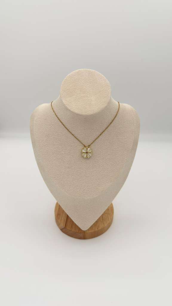 Bloom Elegance Pendant Necklace